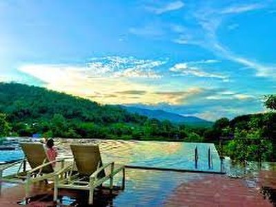 ChiangRai Lake Hill