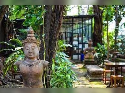 Clay Studio Cafe