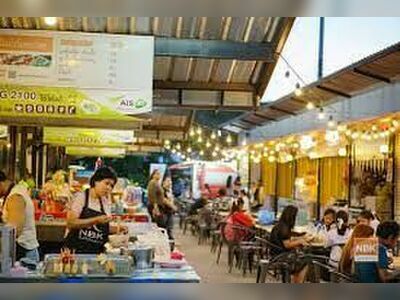 Ban Ko Night Market