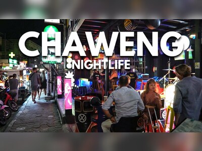 Chaweng Beach Road Shopping