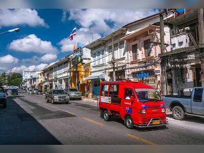 Taxis and Tuk Tuks