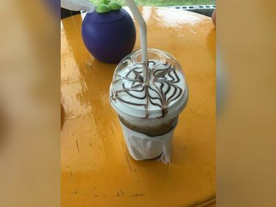 La Moon Café