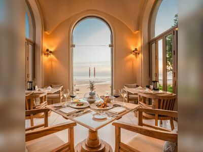Beach Bars and Restaurants