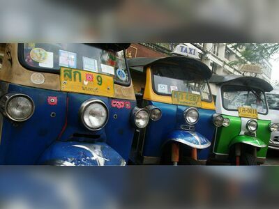 Taxis and Tuk Tuks