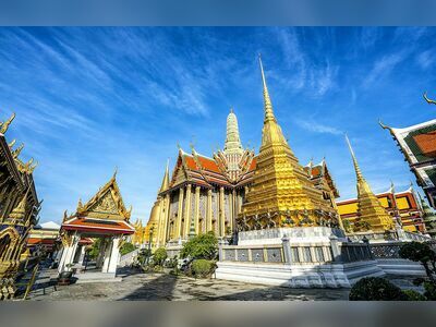 Etiquette advice for visiting Thai temples