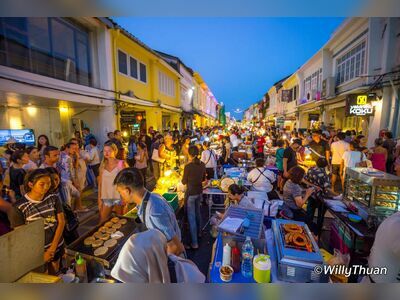 Sundays Walking Street Market Phangnga