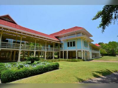 Maruekhathaiyawan Palace