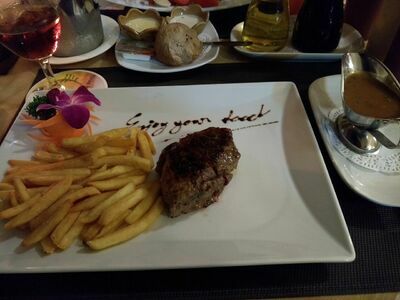 Diver's Inn Steakhouse
