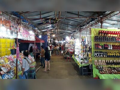 Si Khao Night Market