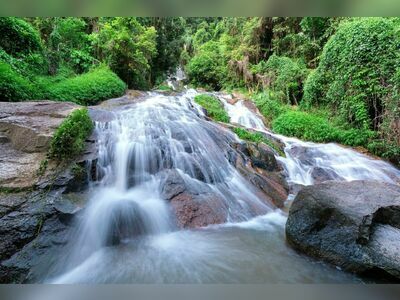 Na Muang Waterfall