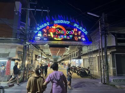 Lamai Night Plaza