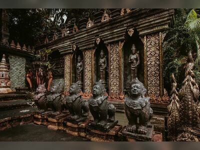 Dusit Dhewa - Samui Cultural Center and Fine Art of South East Asia