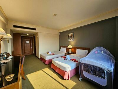 Songphanburi Hotel