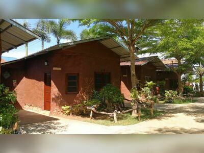 Baandin Rimnum Resort