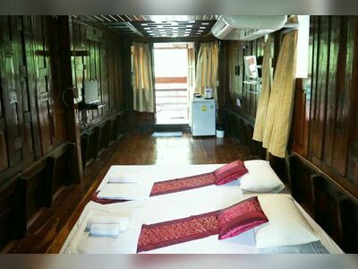 Baandin Rimnum Resort