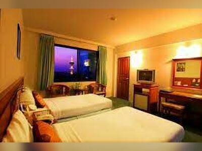Khum Suphan Hotel
