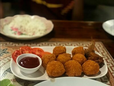 Mum Sa bai krua rim Klong