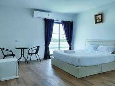 White House Hotel Suphanburi
