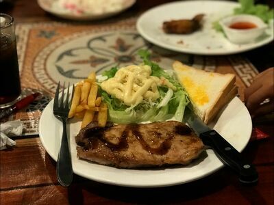 Mum Sa bai krua rim Klong