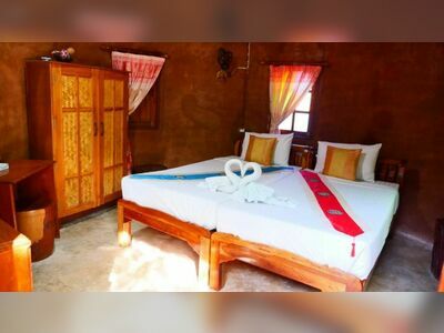 Baandin Rimnum Resort