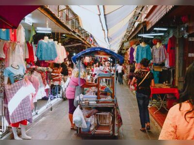 Sam Chuk Market