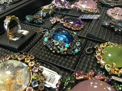 Chanthaburi Gemstone Market (Talad Ploy)
