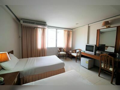 Lert Sri Hotel