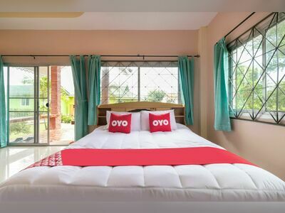 OYO 733 T Resort
