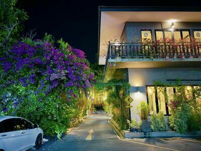 Kanab Nam Suphanburi Restaurant