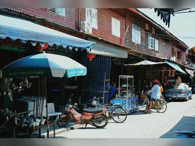 Bang Luang Market