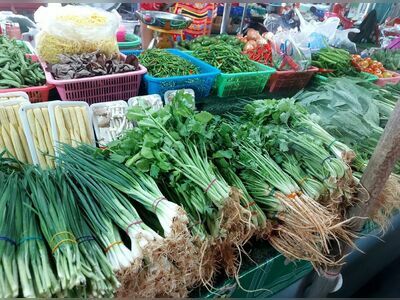 Pod Phraya Market