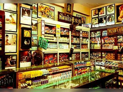 Tha Chang Market