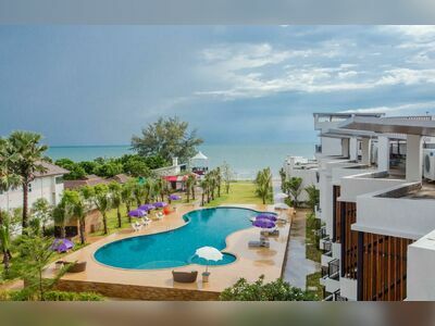Saint Tropez Beach Hotel