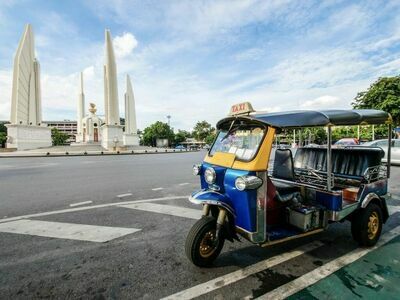 Tuk-Tuks
