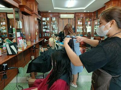 ART U TURN The salon