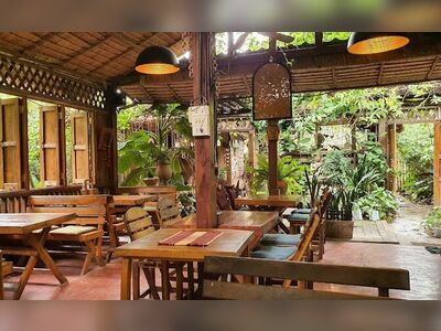 Om Garden Cafe