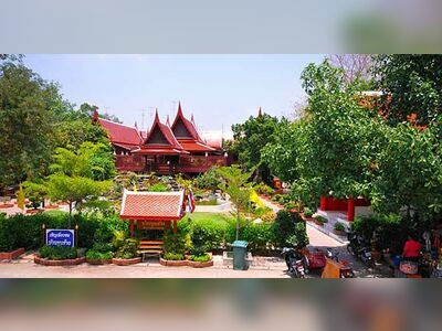 Wat Pa Lelai Woraviharn (Wat Pa Lelai Worawihan)