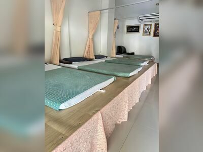 Thai Massage at Chana Pitsamai