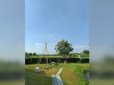Uthong District Public Park