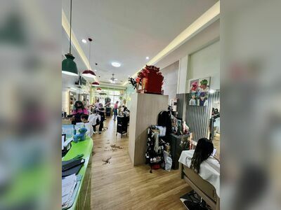 Duangkamol Salon