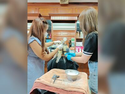 ART U TURN The salon