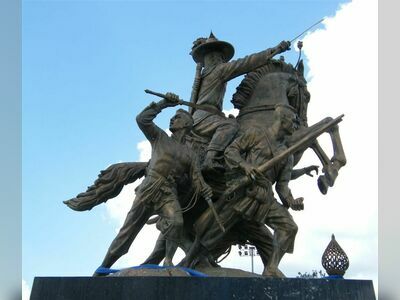 Taksin Maharat Memorial