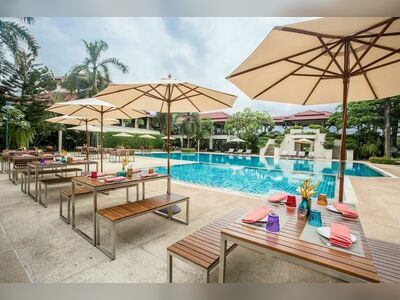 Maneechan Resort & Hotel