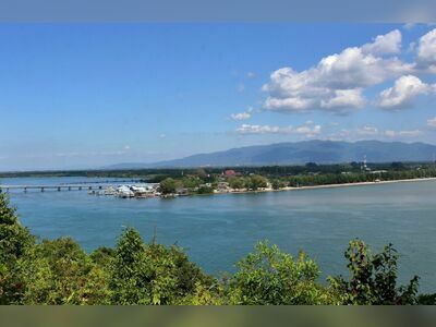Khao Laem Sing Forest Park chanthaburi