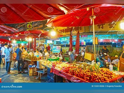 Kad Kong Ta Street Market (Lop Buri Night Market)