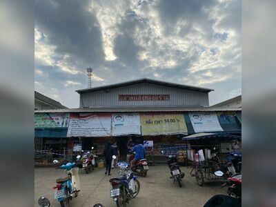 Saengthong Aram Market