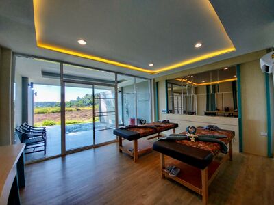 Phuklon Country Club Health Mutt Spa