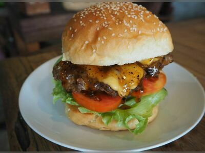 Maya Burger Queen
