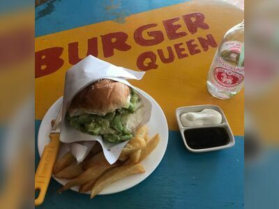 Maya Burger Queen