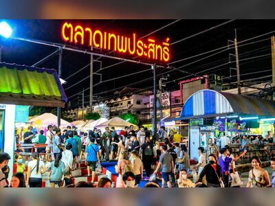 Thepprasit Night Market Pattaya, Thailand